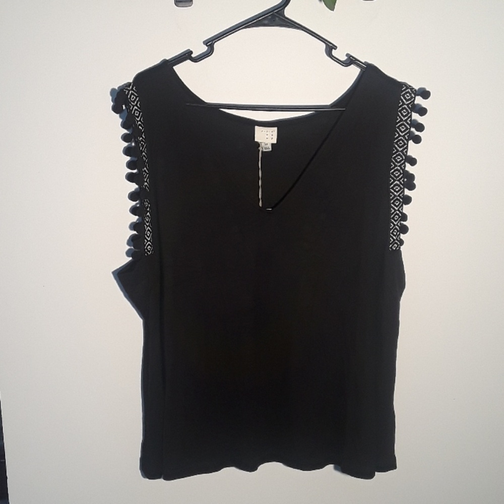 A.N.D. Away New Sleeveless Top - Picture 3 of 8